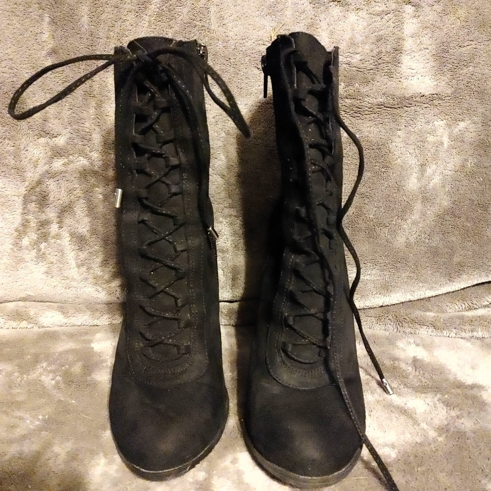Man made Sueded black booties